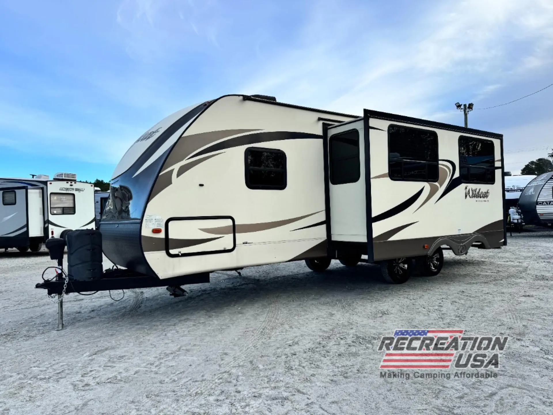 2017 Forest River Wildcat 251RBQ - Photo 4