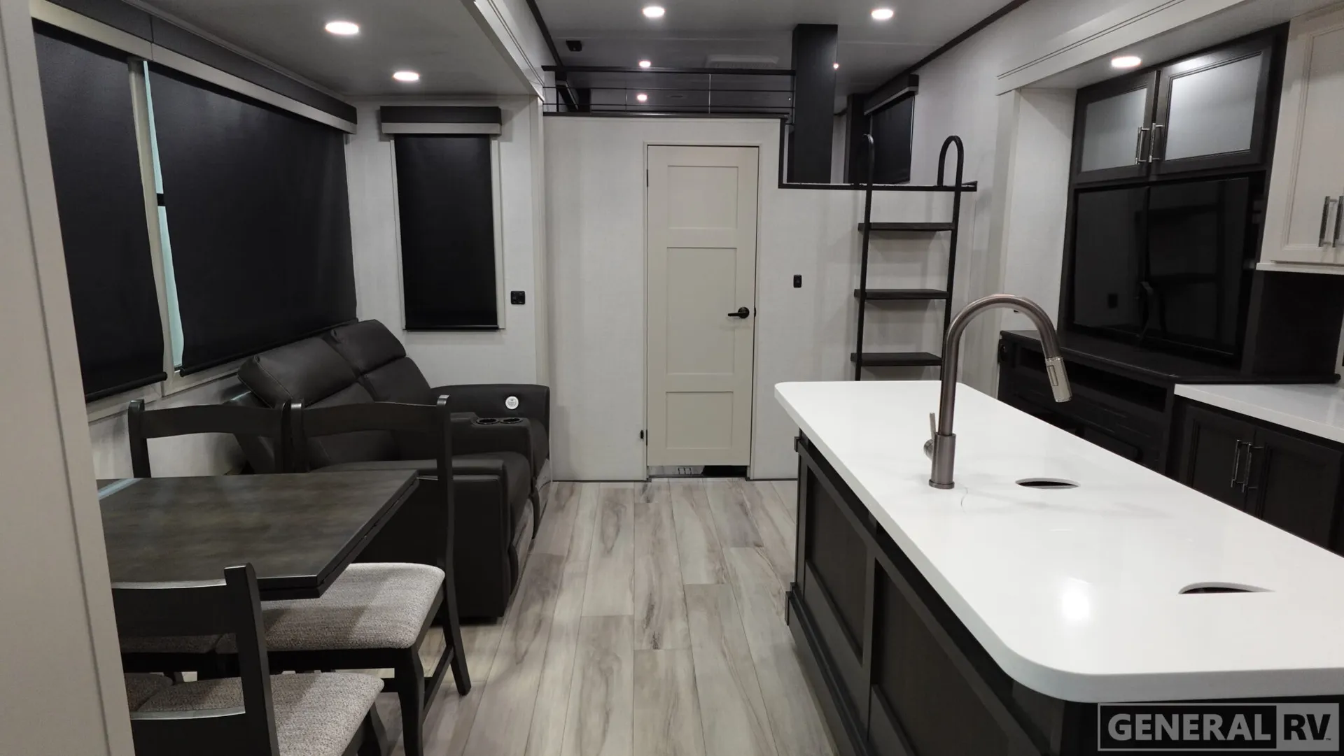 2026 Keystone RV Avalanche 390DS - Photo 3