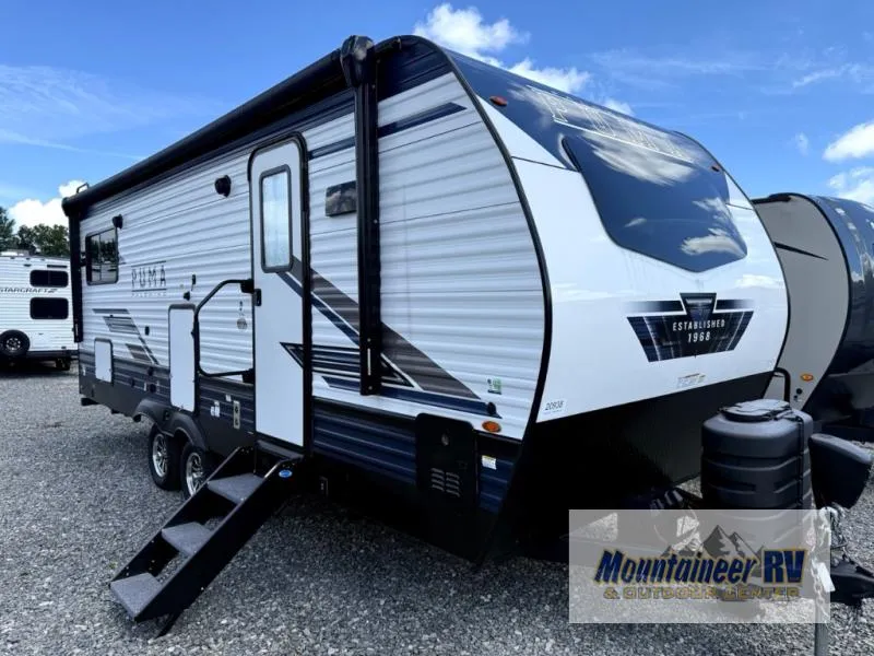 2024 Palomino Puma 22FKQ - Photo 3