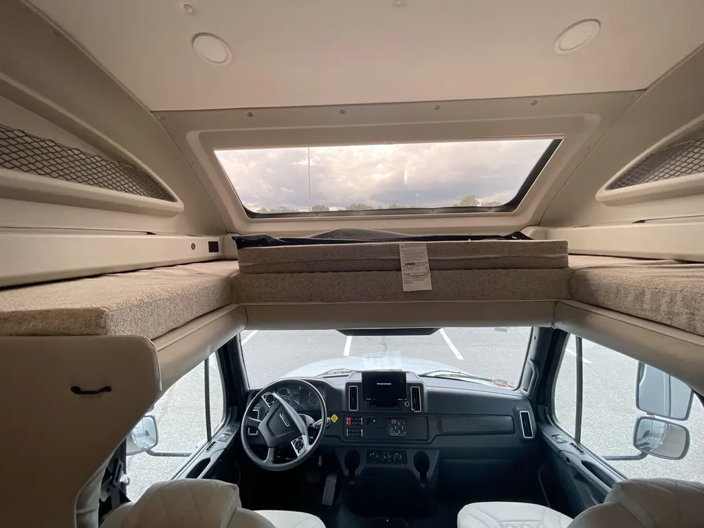 2027 Entegra Coach Accolade 37K, Photos photo 17