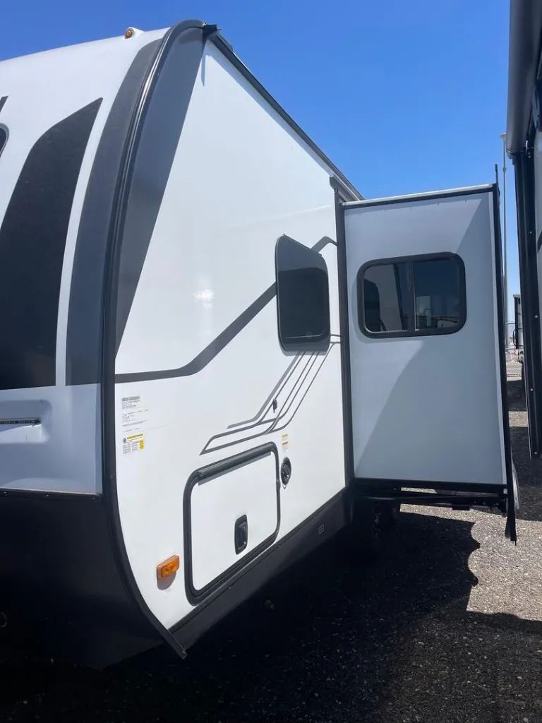 2026 Coachmen Apex Ultra-Lite 188RBST - Photo 4