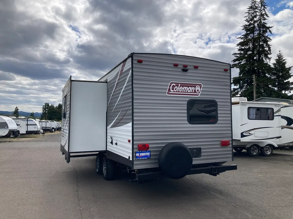 2018 Dutchmen Coleman Lantern 244BH - Photo 4