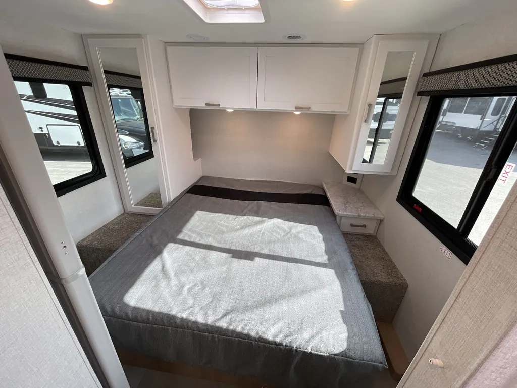 2026 Thor Motor Coach Freedom Elite 28HZ, Photos photo 13