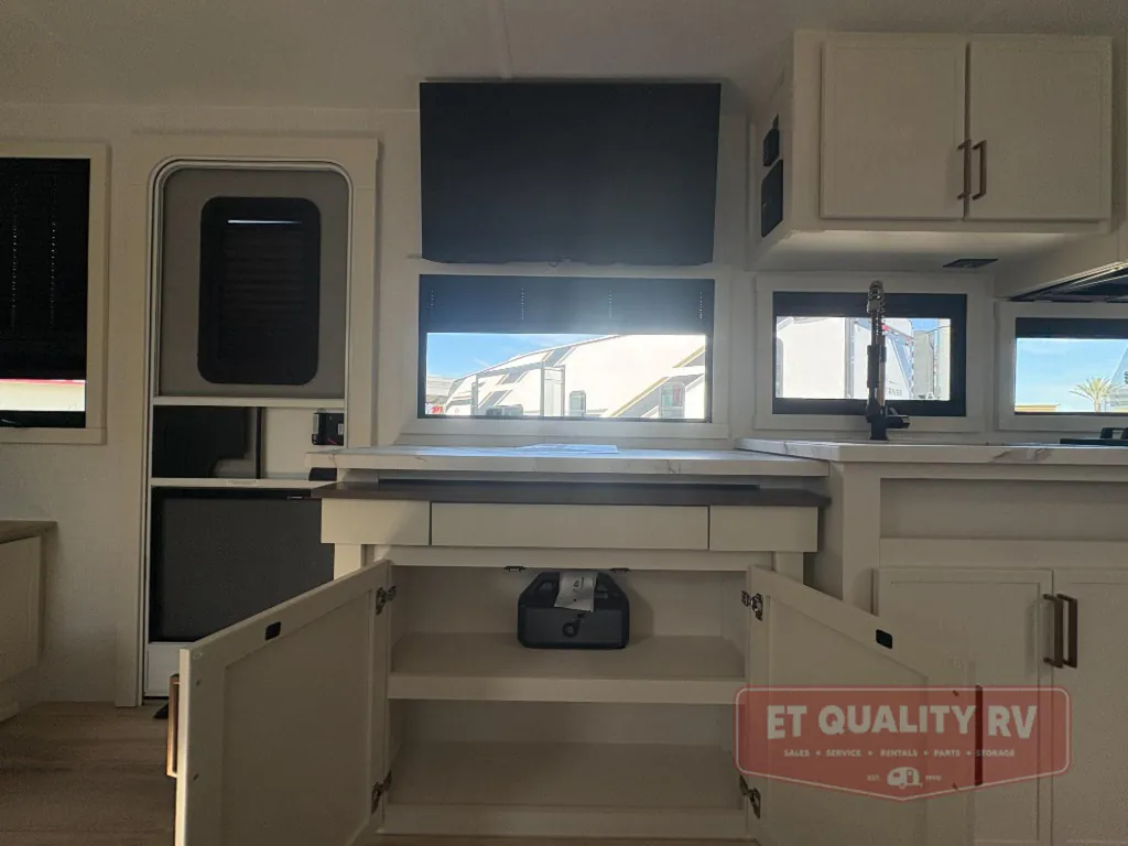 2026 Brinkley Model Ix 20X, Photos photo 7
