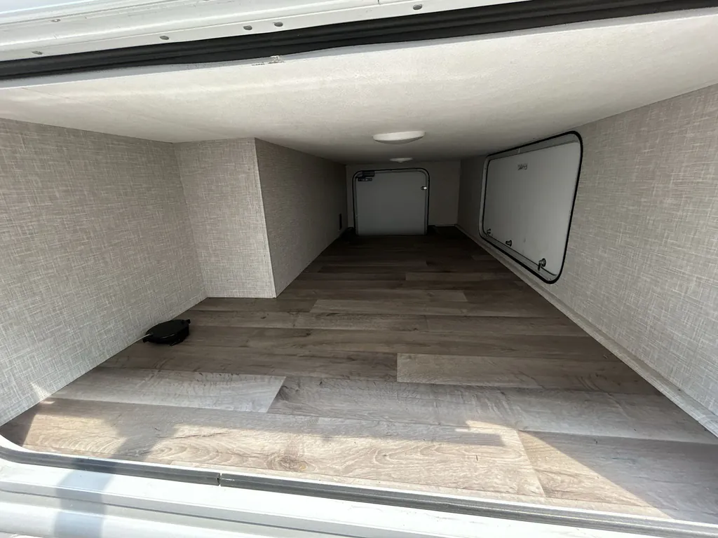 2025 Thor Motor Coach Axis 26.2, Photos photo 34
