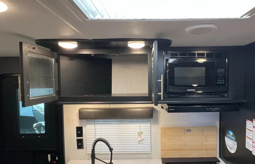 2022 Forest River Cherokee Grey Wolf 26DBH — Photo 7