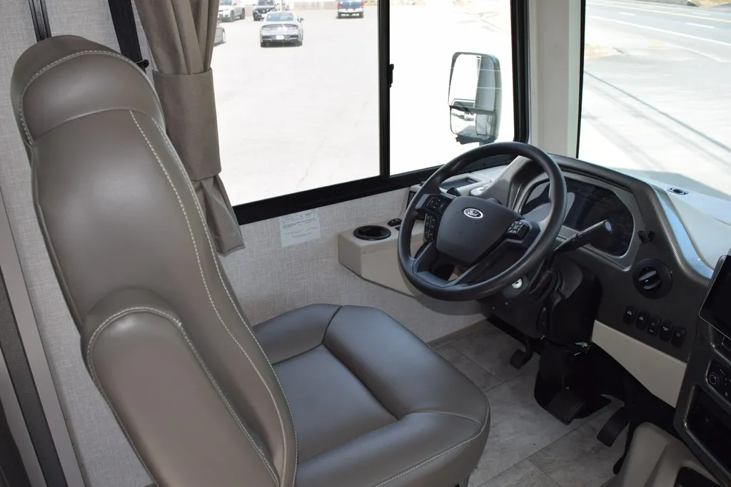 2025 Thor Motor Coach Windsport 29L, Photos photo 10