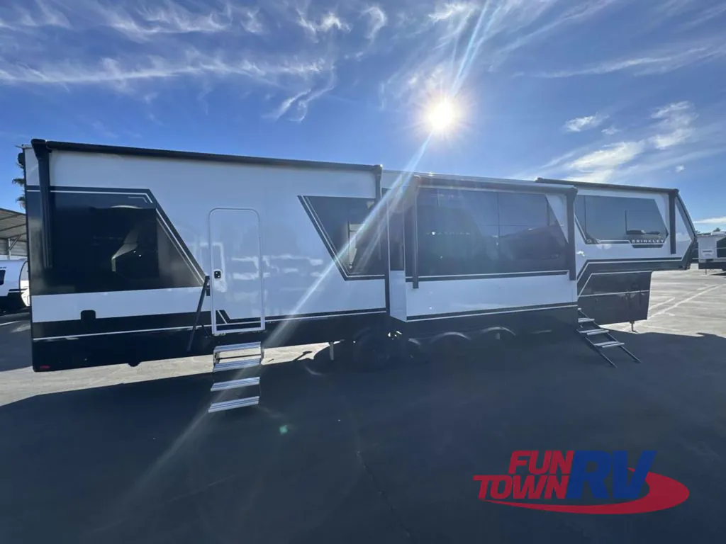 2026 Brinkley Model G 4170, Photos photo 9