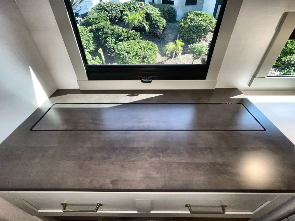 2026 Brinkley Model Z Air 297, Photos photo 16