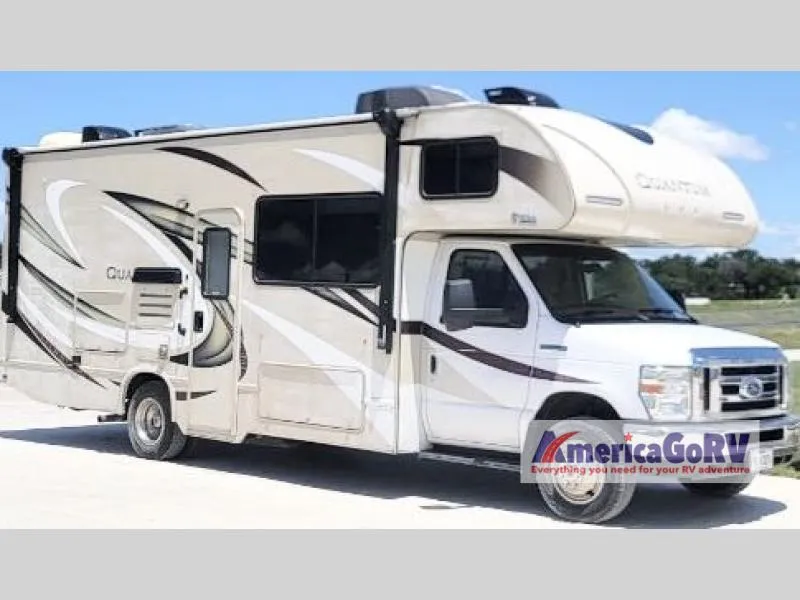 2017 Thor Motor Coach Quantum Used    RS26 - Main photo