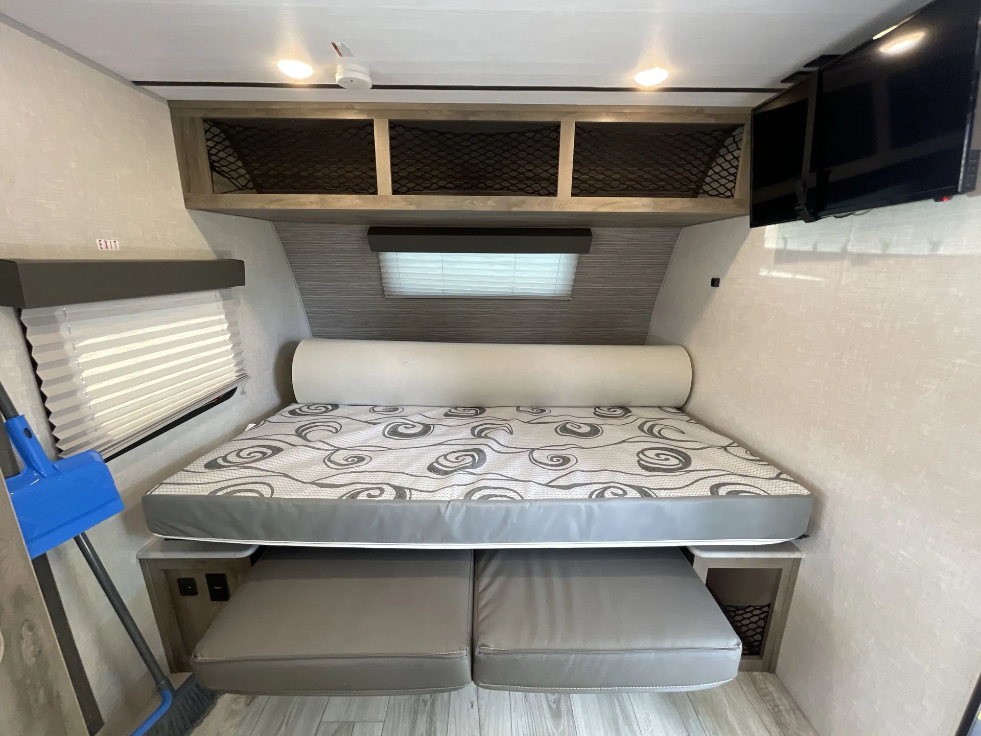 2022 Forest River Surveyor Legend 19MBLE — living area main