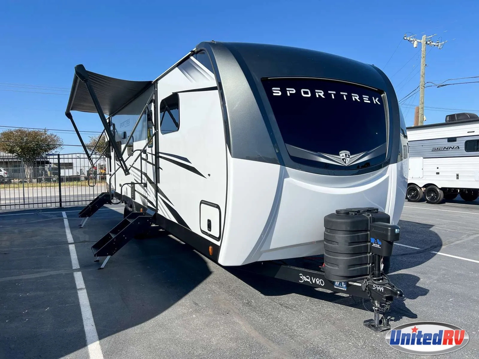 2026 VENTURE RV SPORTTREK TOURING 302VRD - Photo 2