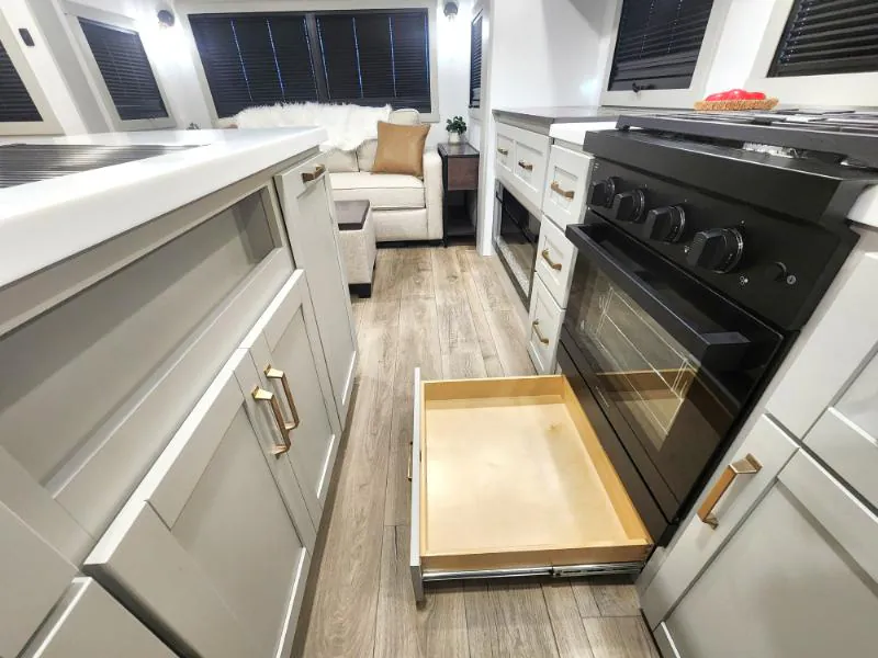 2026 Brinkley Model Z AIR 297, Photos photo 45