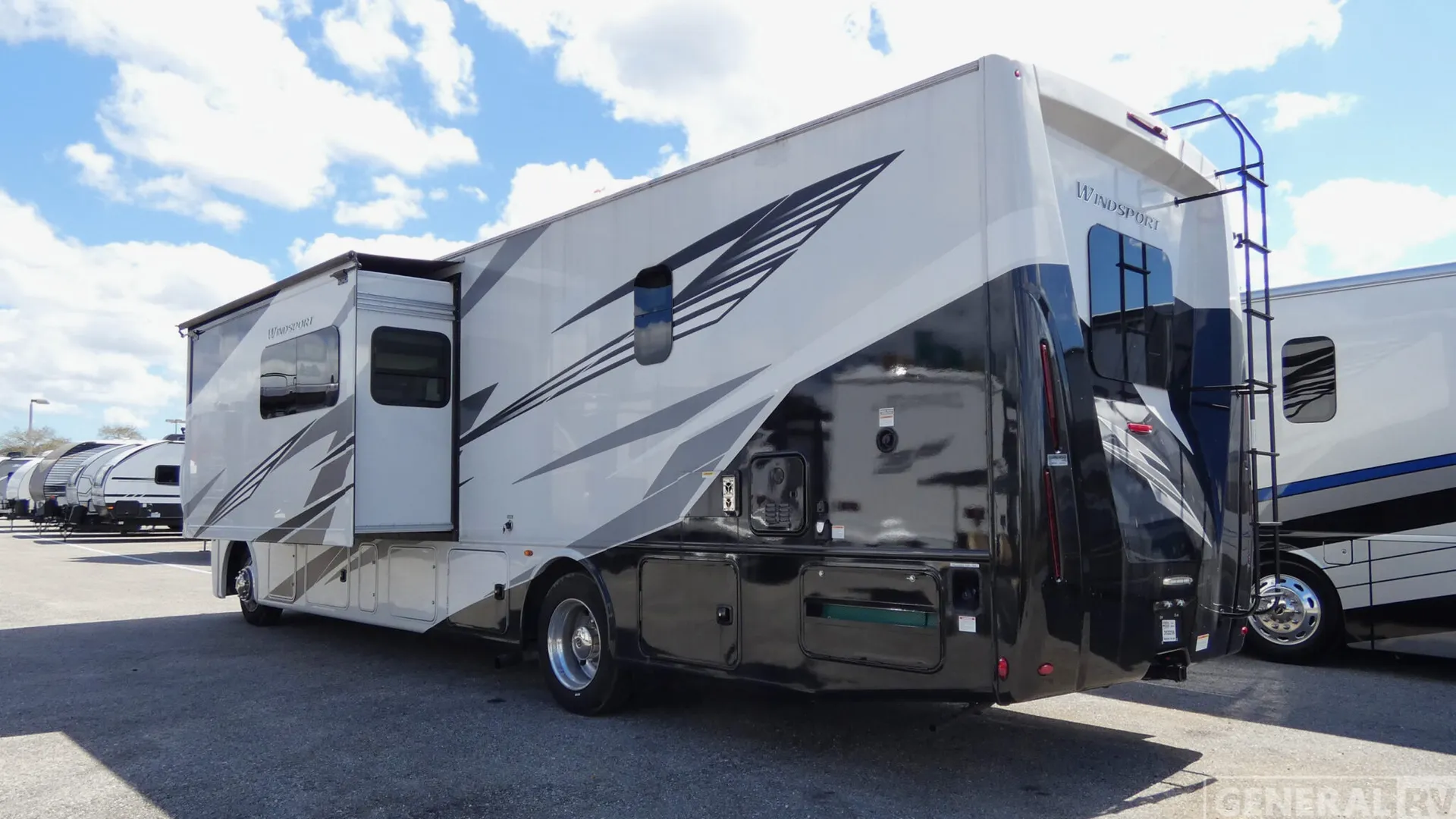 2024 Thor Motor Coach Windsport 34R - Photo 4