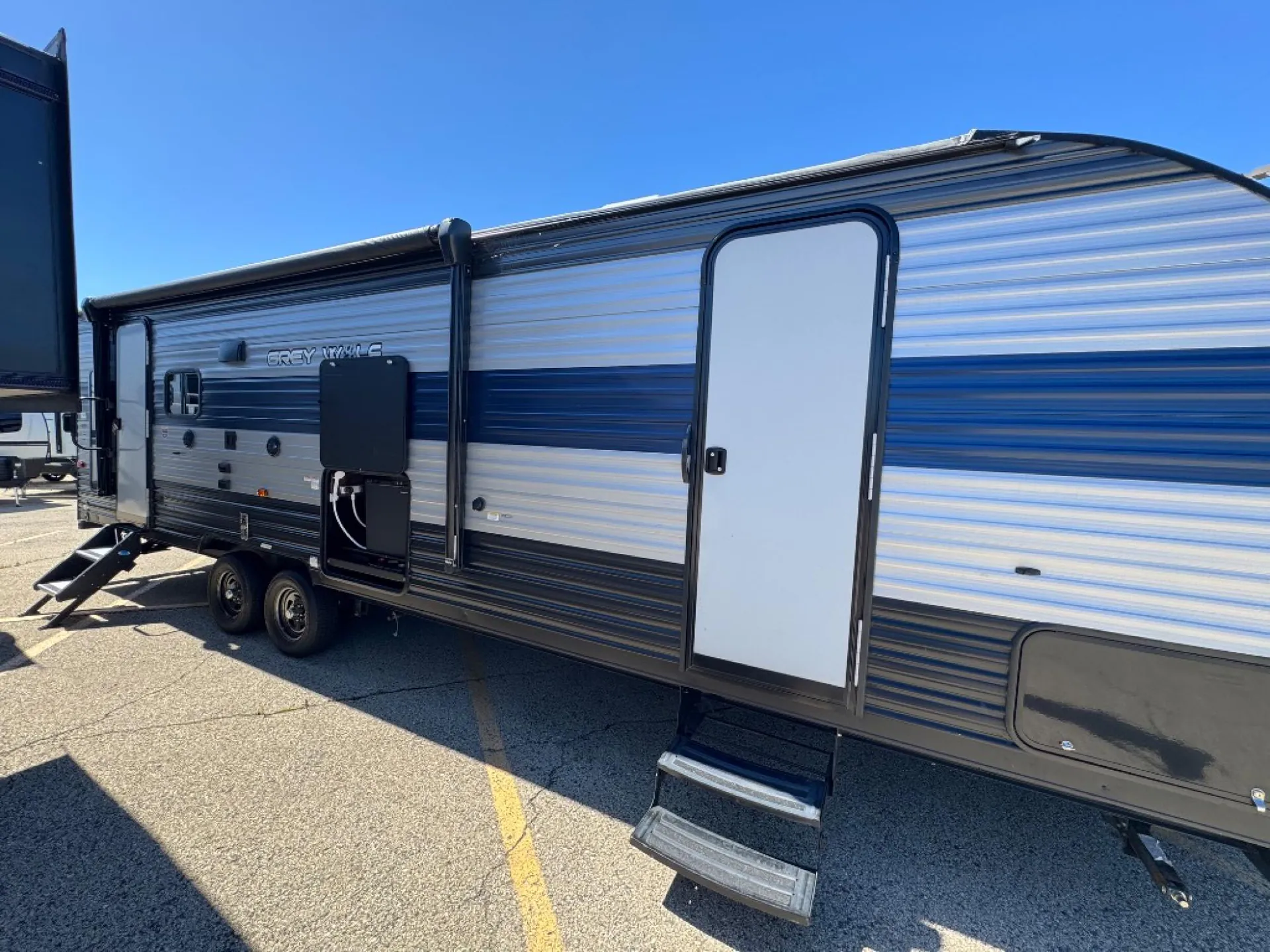 2020 Forest River Cherokee Grey Wolf 26MK dealer photo 2 from Markquart RV
