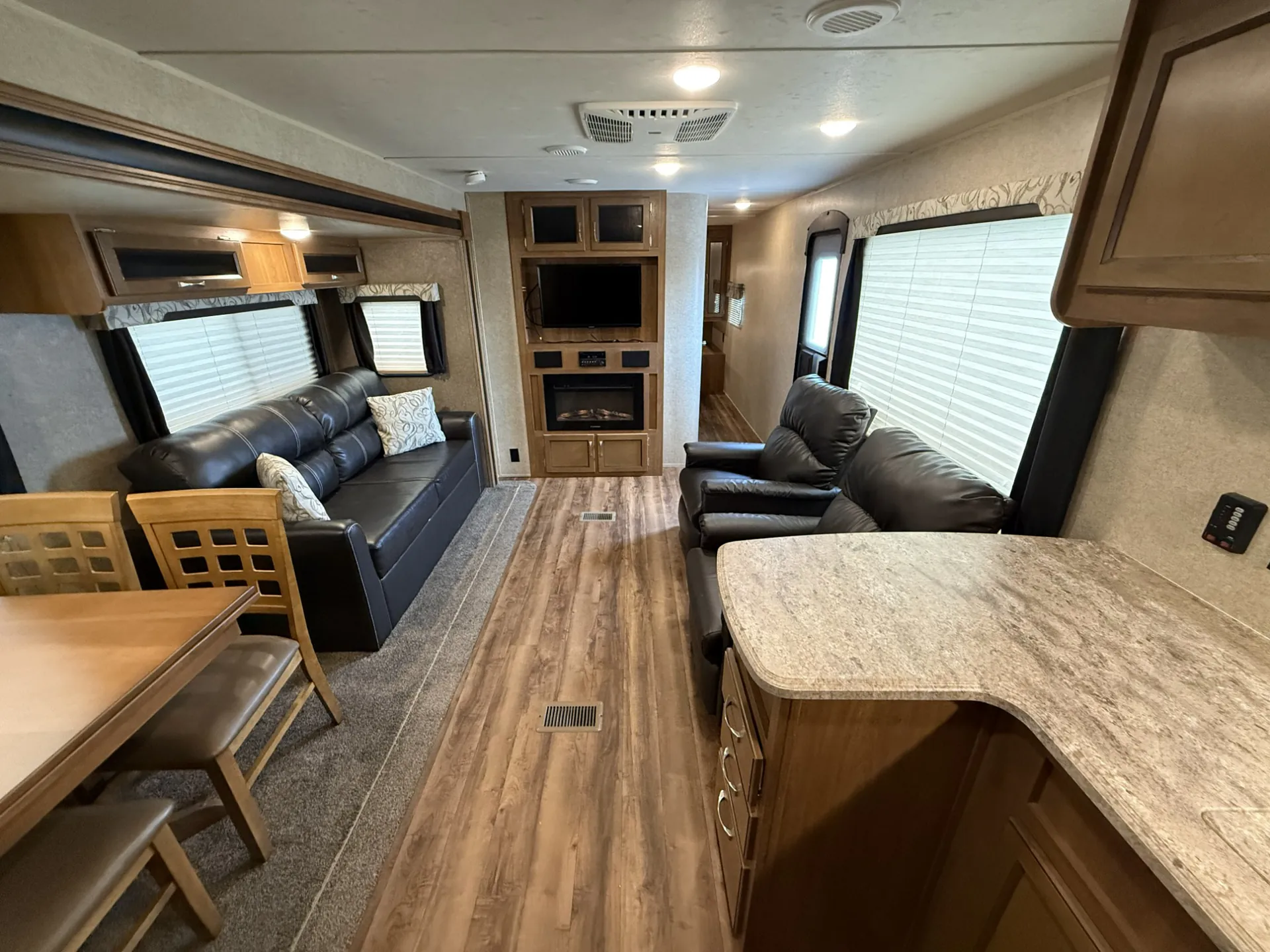 2019 Coachmen Catalina Legacy Edition 283RKS - Photo 4