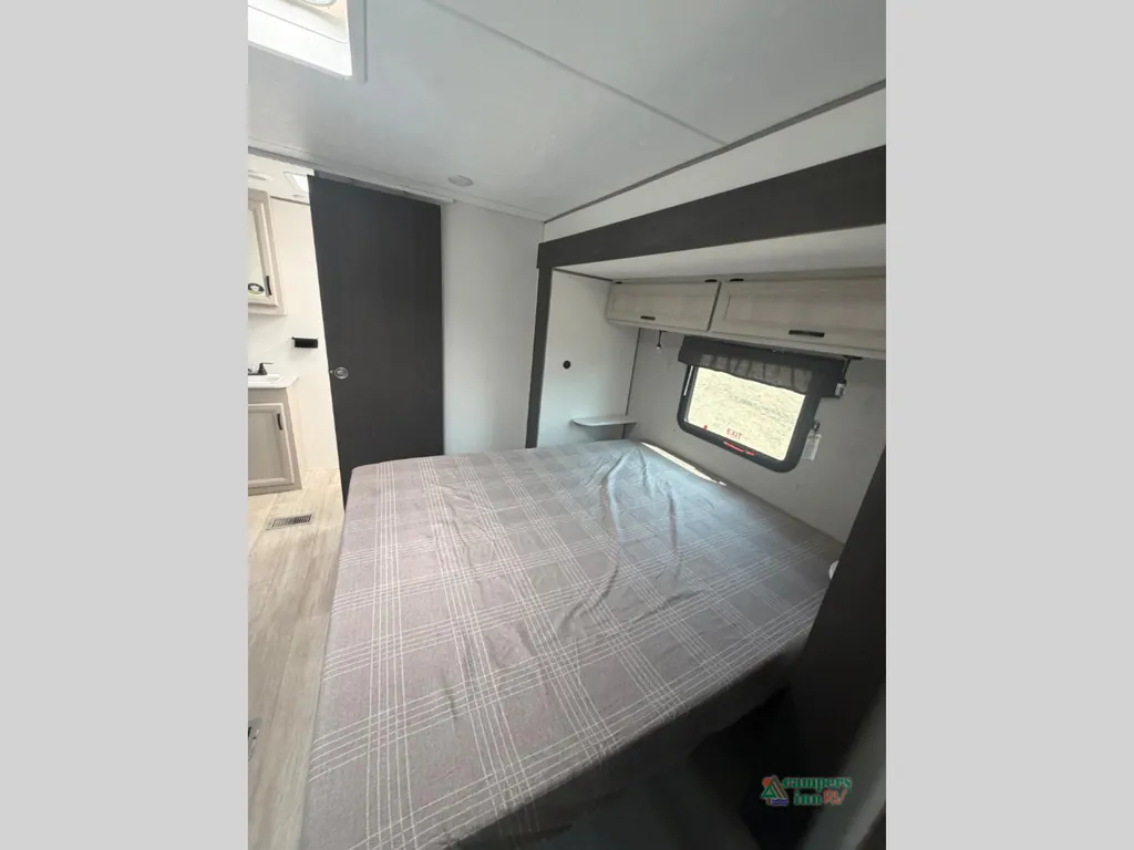2027 Coachmen Catalina Legacy Edition 333DBDSCK, Photos photo 31