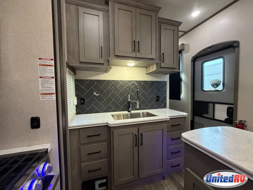 2020 Keystone Raptor 415, Photos photo 31