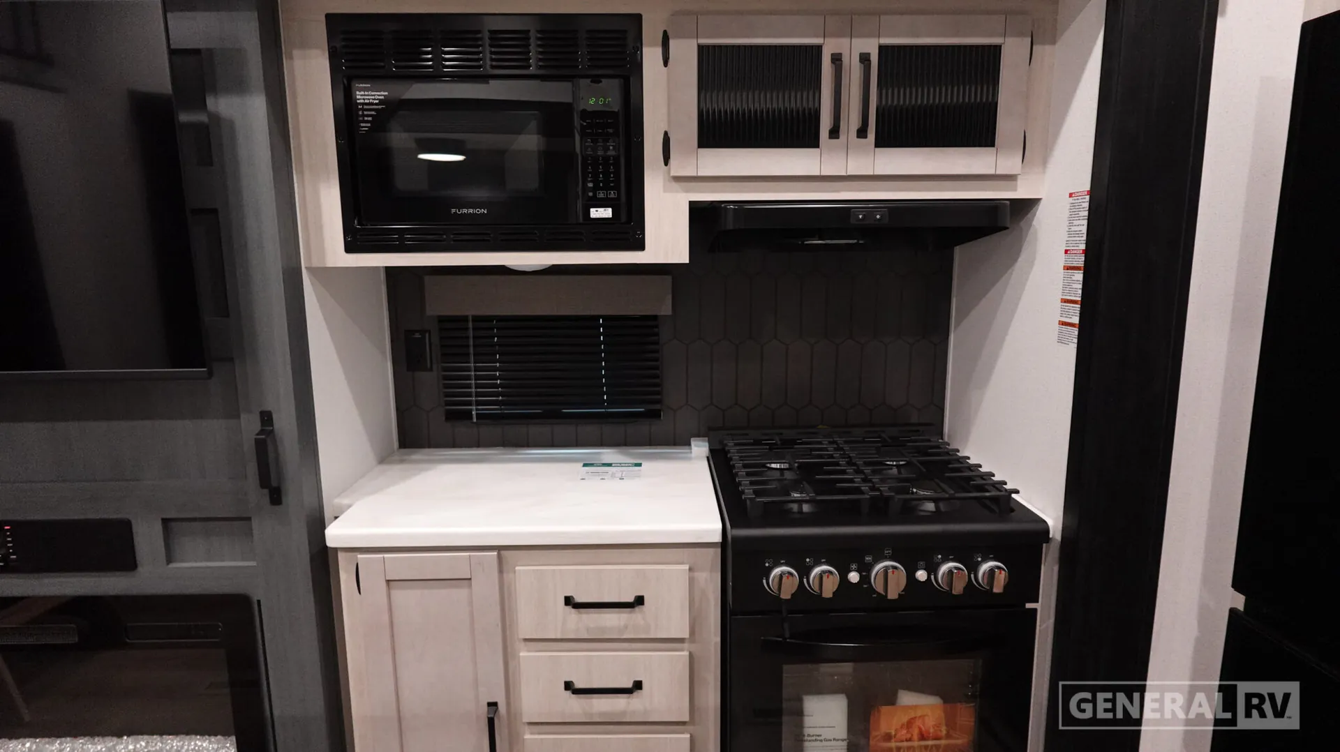 2027 Forest River Puma Vista 421LFT — Photo 6