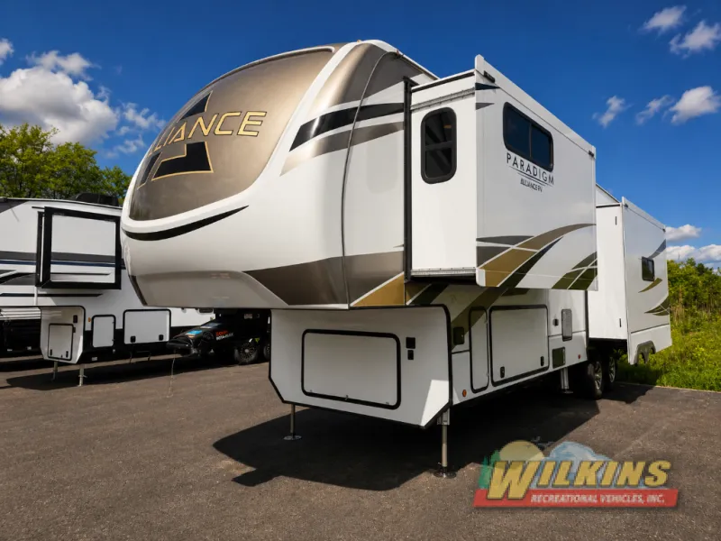2022 Alliance RV Paradigm 340RL - Photo 3