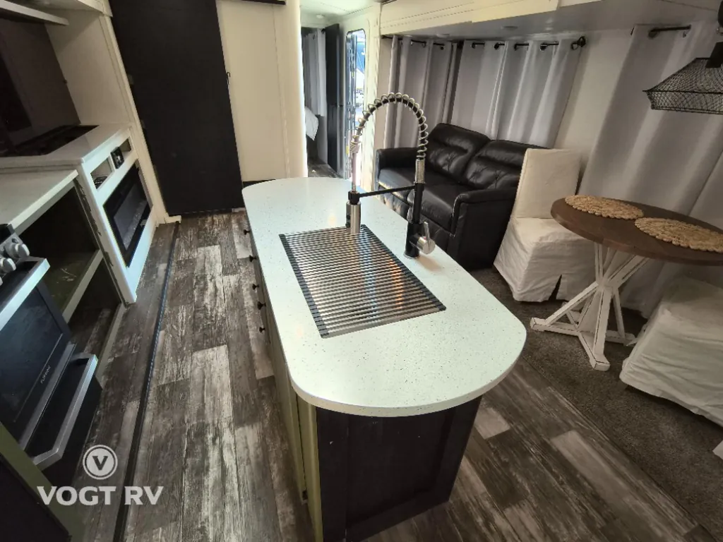 2020 Keystone Outback 340BH, Photos photo 22