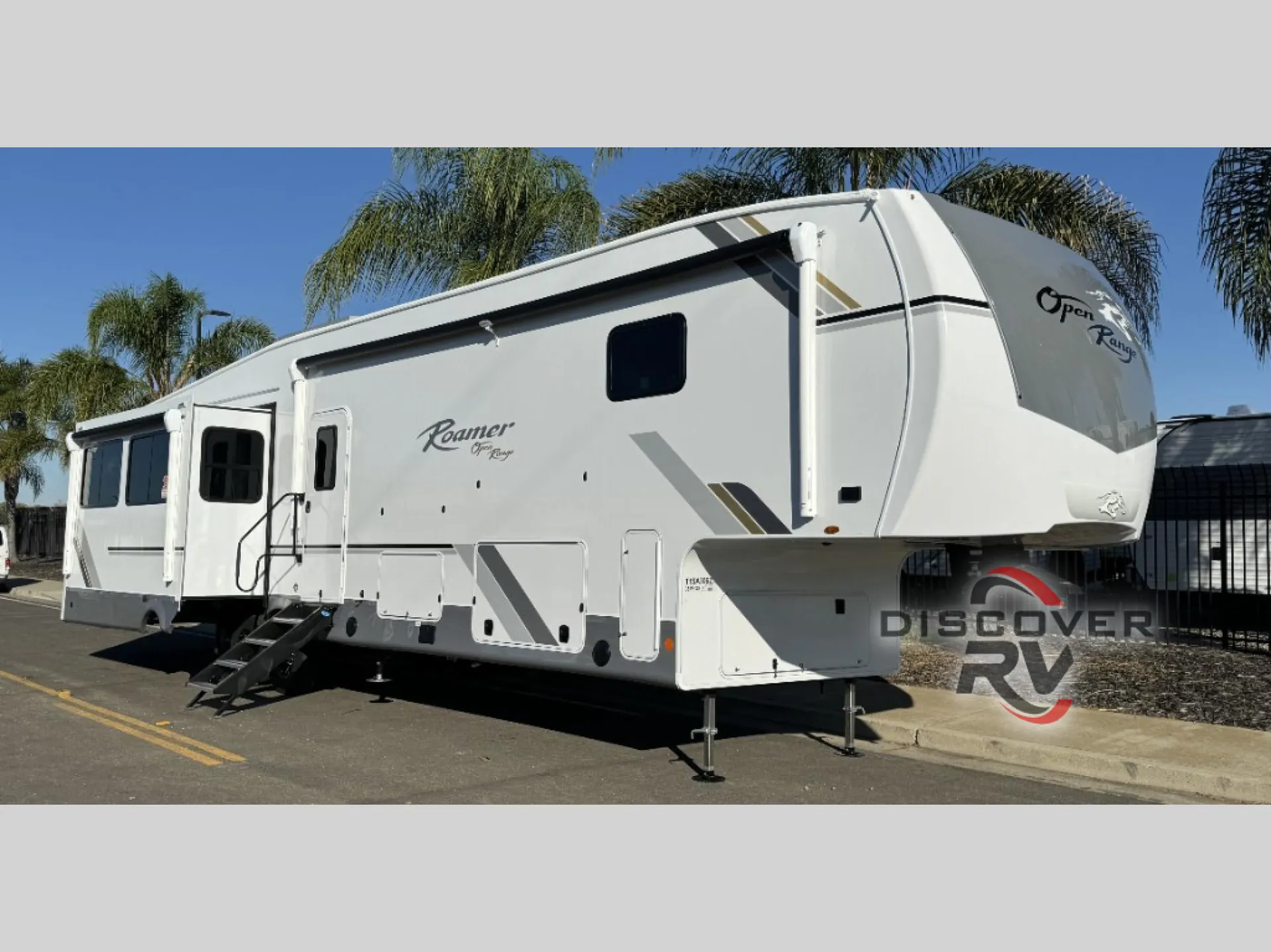 2026 Open Range RV Roamer 35MRQS - Photo 2