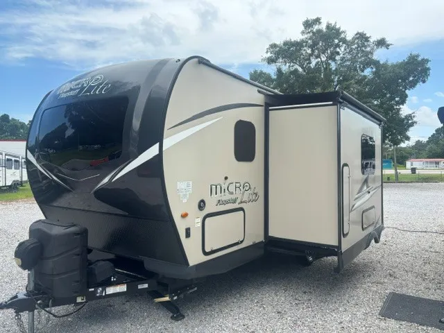 2021 Forest River MICRO LITE 25BRDS 25BRDS - Photo 2