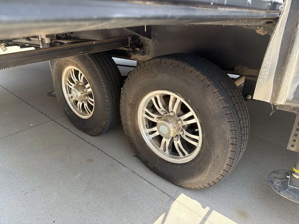 2021 Shasta Phoenix 336RL - Photo 3