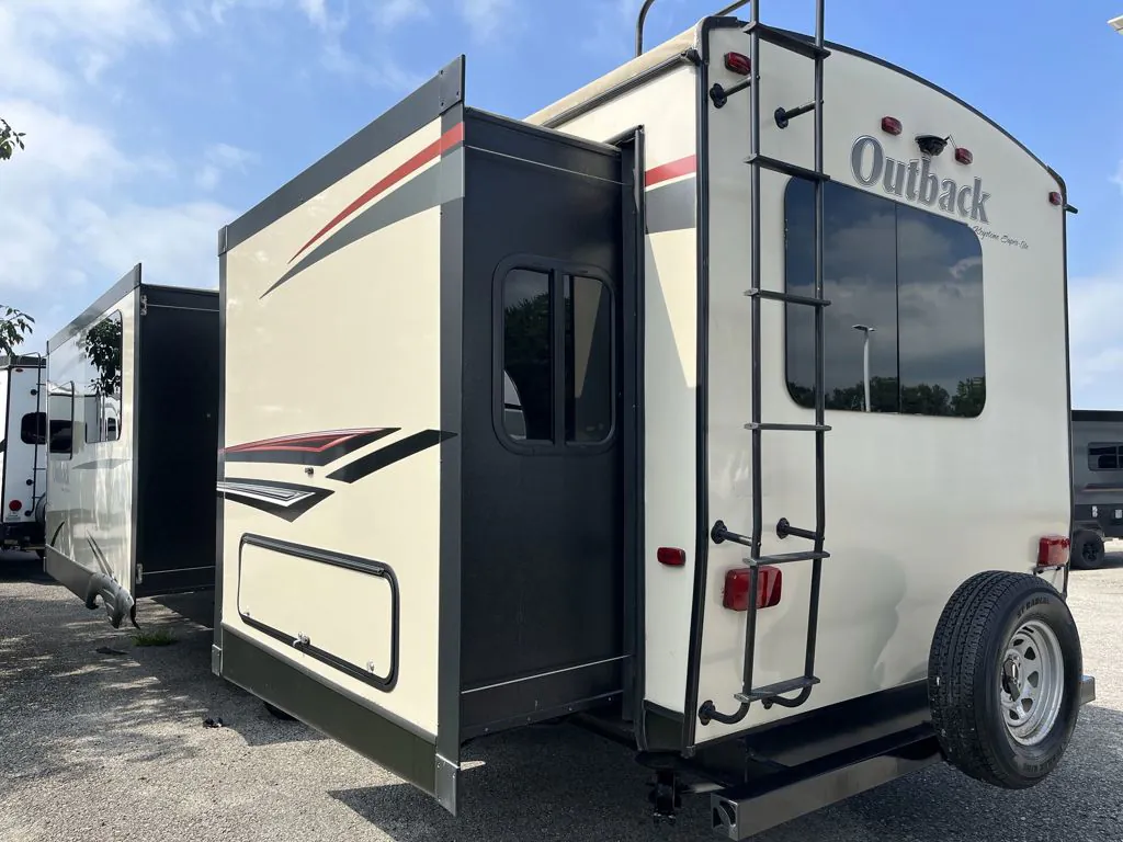 2016 Keystone Outback 324CG - Photo 4