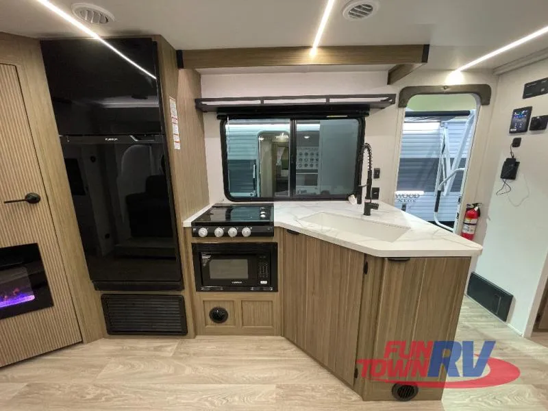 2026 Forest River RV Wildwood X-Lite 25ICE - Photo 4