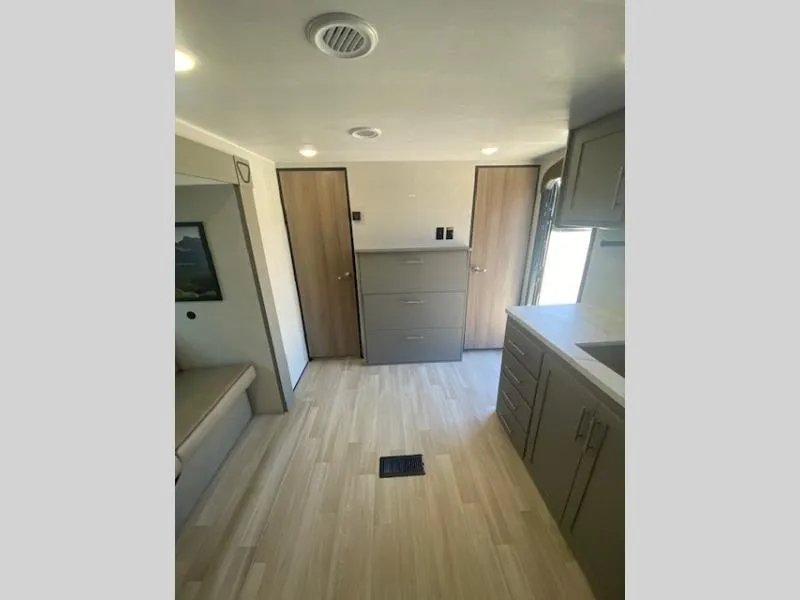 2027 Keystone RV Hideout 288BRS - Photo 4