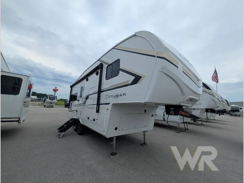 2027 Keystone RV Cougar Sport 2100ML - Photo 2