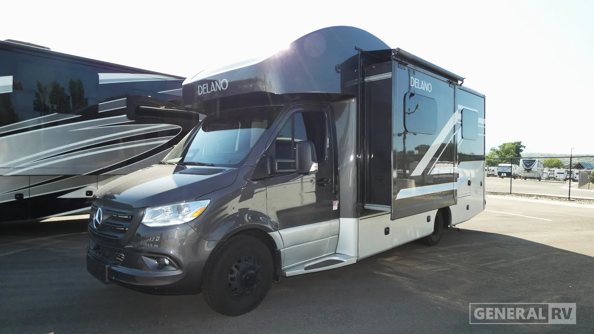2025 Thor Motor Coach Delano 24XL - Photo 4