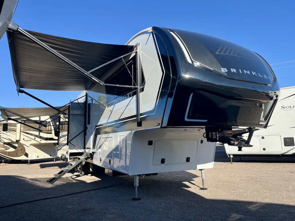 2025 Brinkley Model Z 3400, Photos photo 15