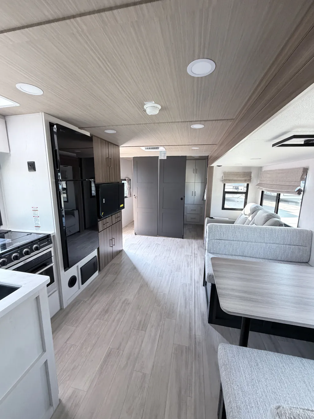 2027 Forest River Vibe 2900KB, Photos photo 23