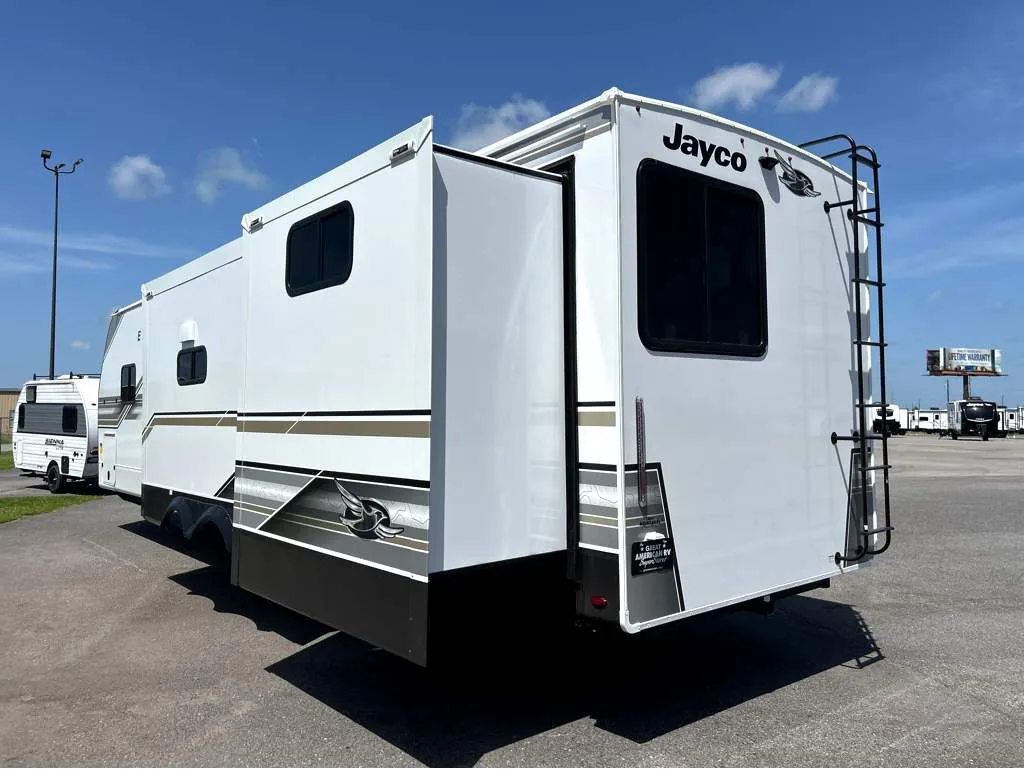 2027 Jayco Eagle HT 312BHOK - Photo 4