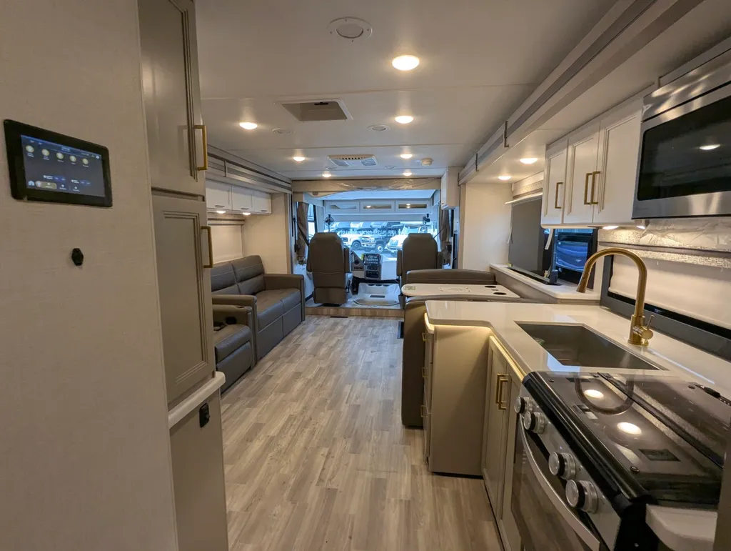 2026 Thor Motor Coach Windsport 36H, Photos photo 33