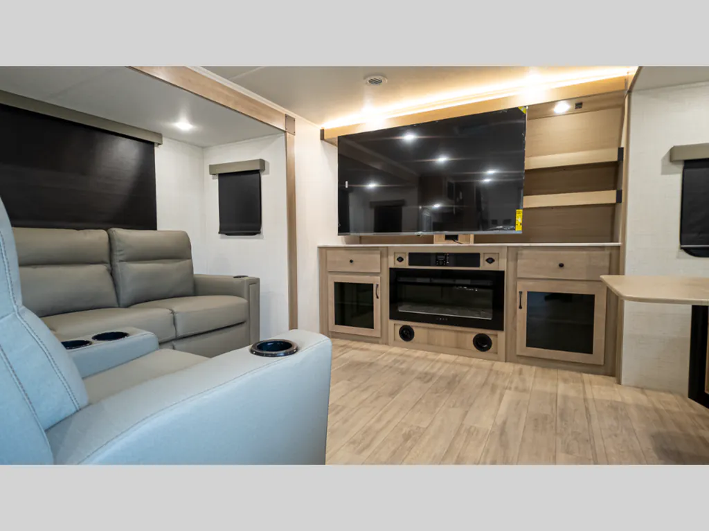2026 Forest River Solaire 3300FLBS, Photos photo 17