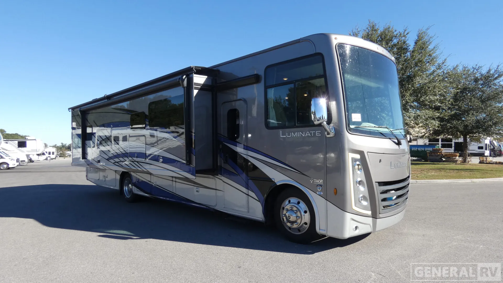 2024 Thor Motor Coach Luminate CC35 - Photo 2