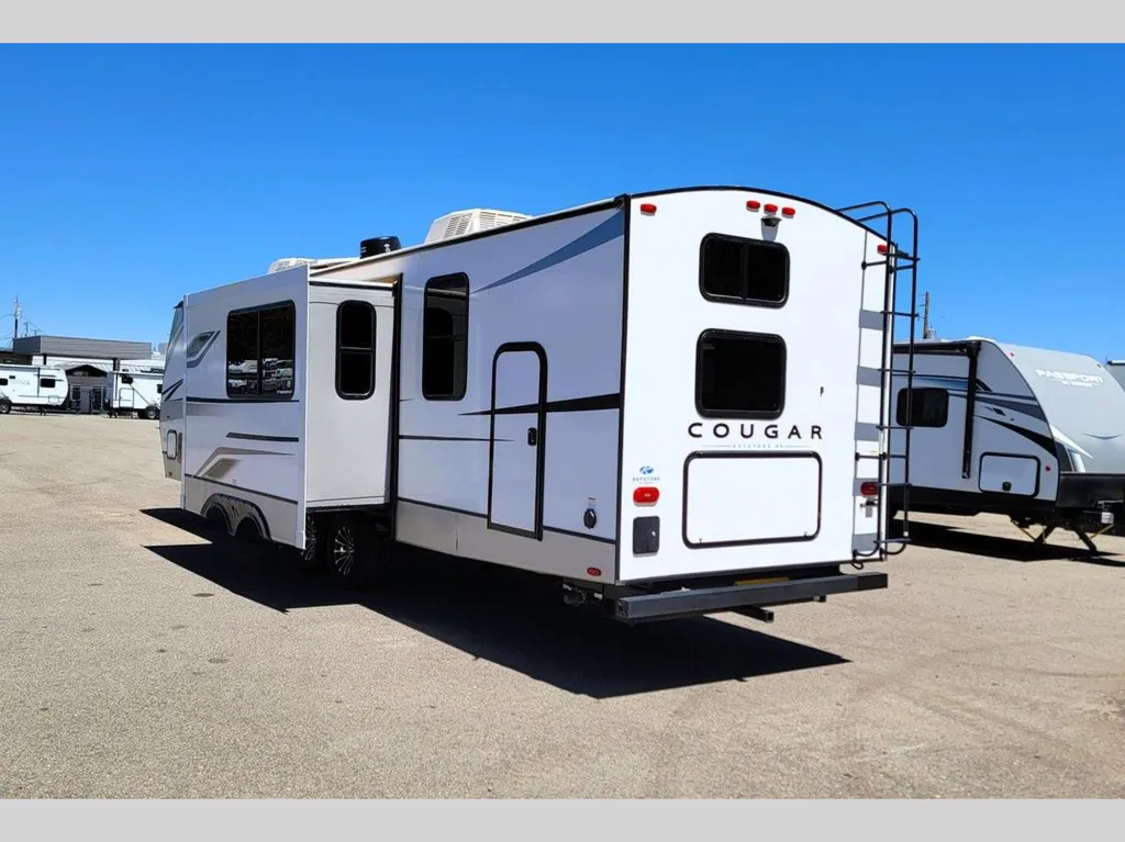 2024 Keystone RV Cougar Half-Ton 30BHS, Photos photo 8