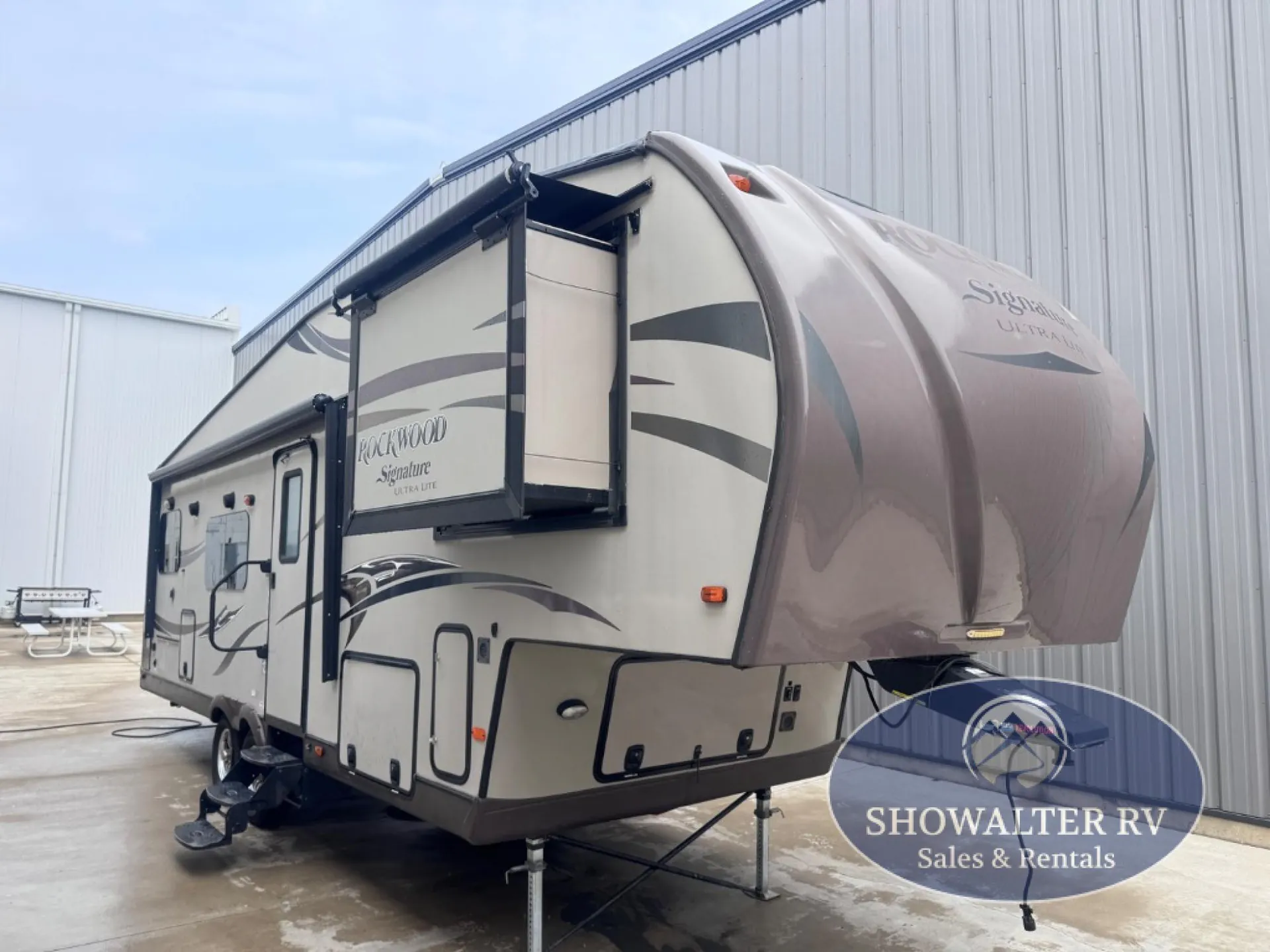 2015 Forest River Rockwood Signature Ultra Lite 8280WS - Photo 2