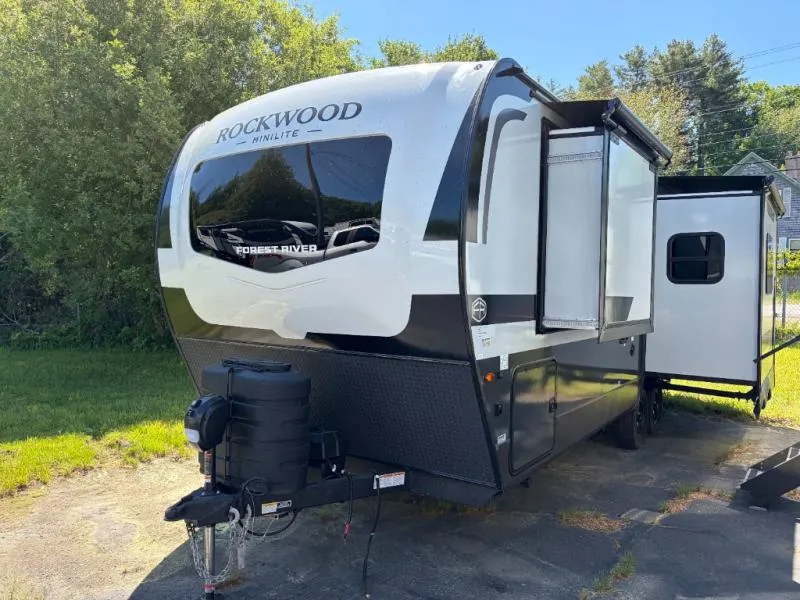 2026 Forest River Rockwood Mini Lite 2515S - Photo 2