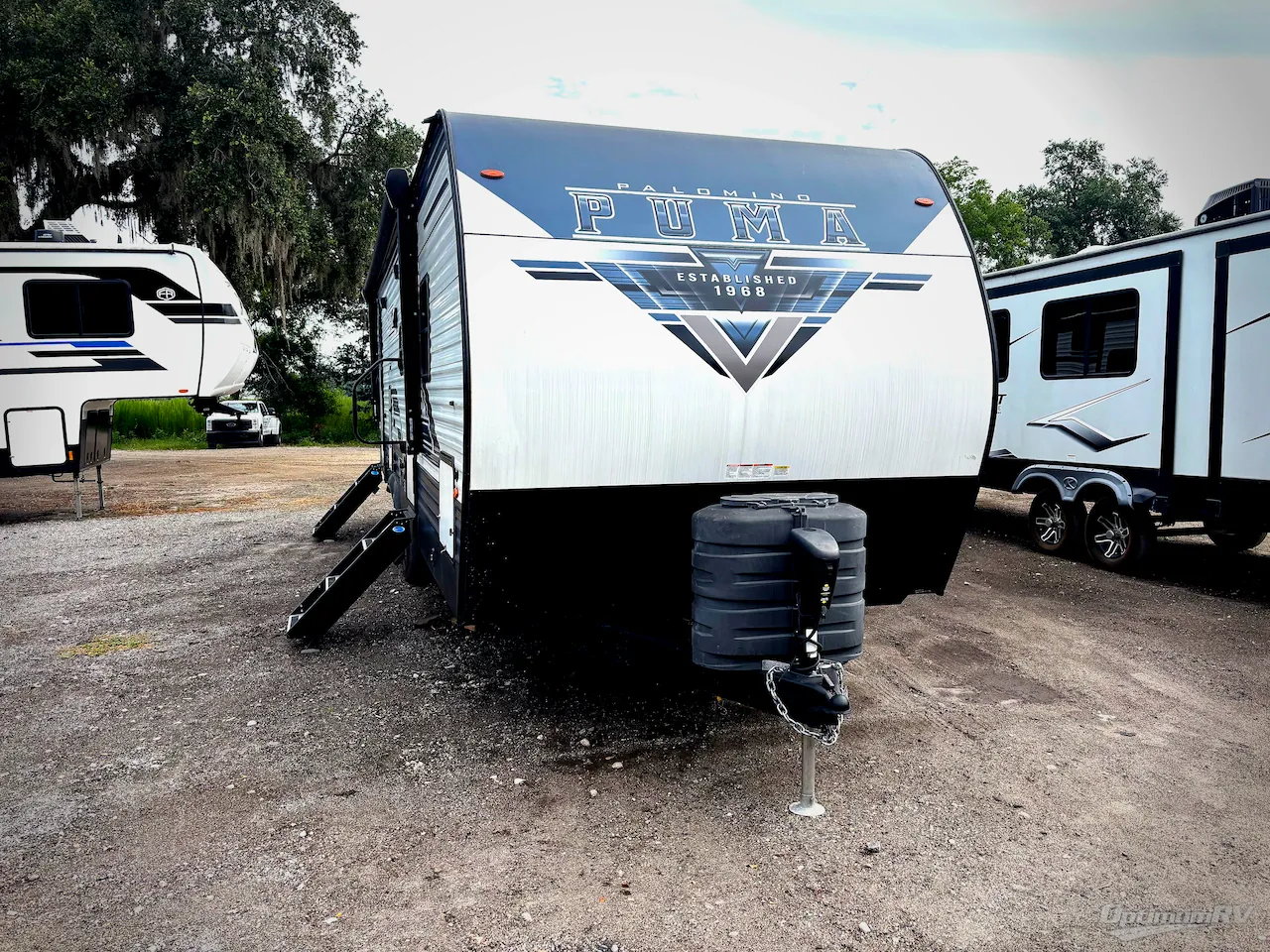 2024 Palomino Puma 28DBFQ - Photo 2
