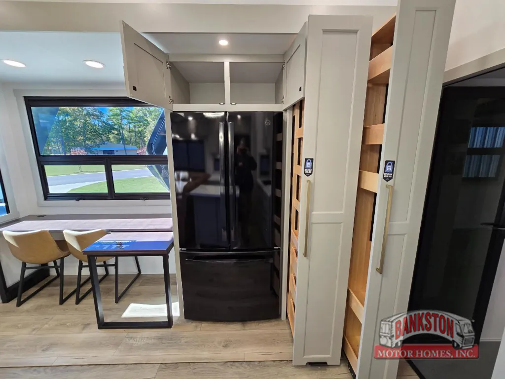 2026 Brinkley Model G 3970, Photos photo 13