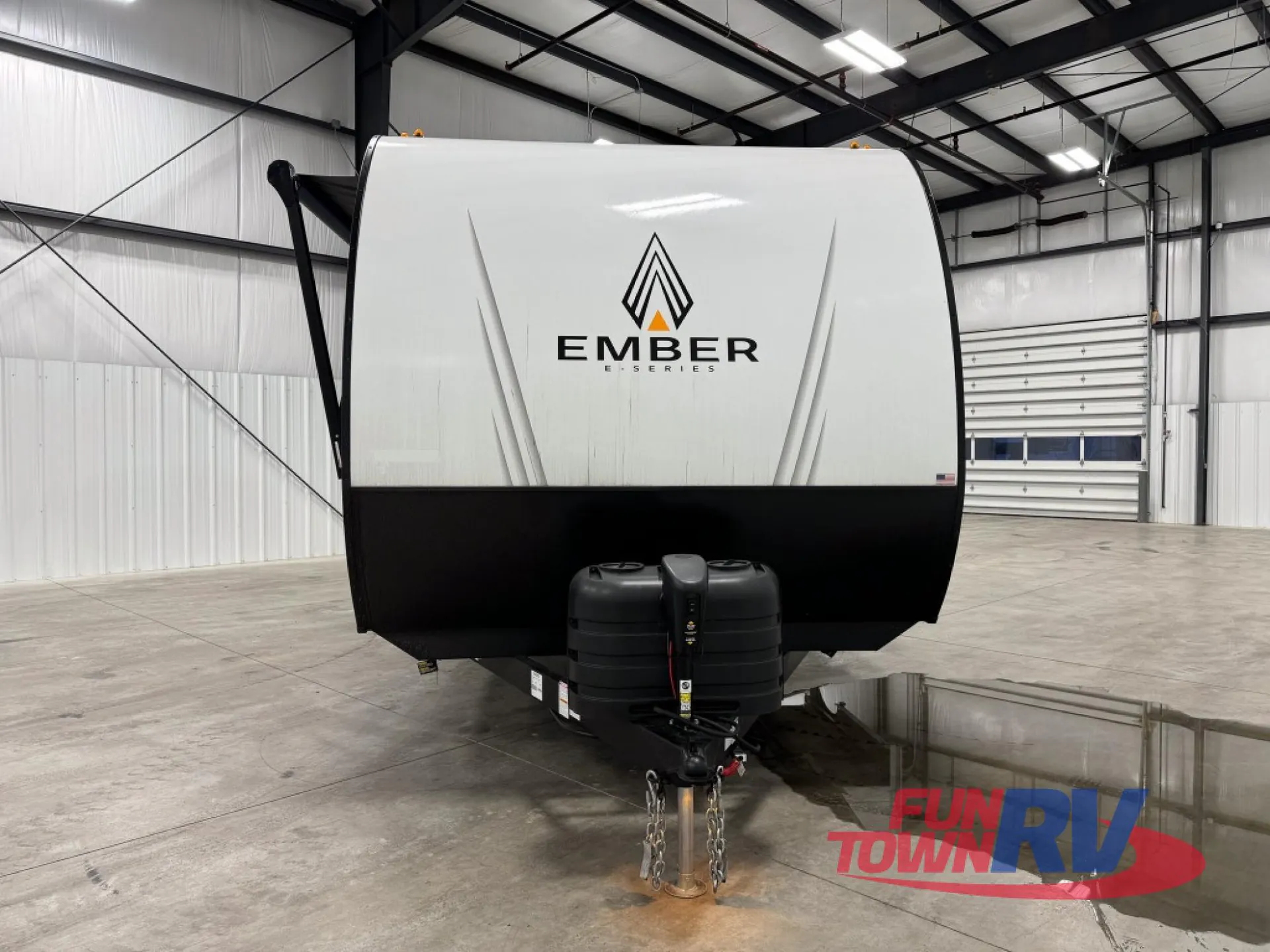 2025 Ember RV E-Series 21FBE - Photo 3