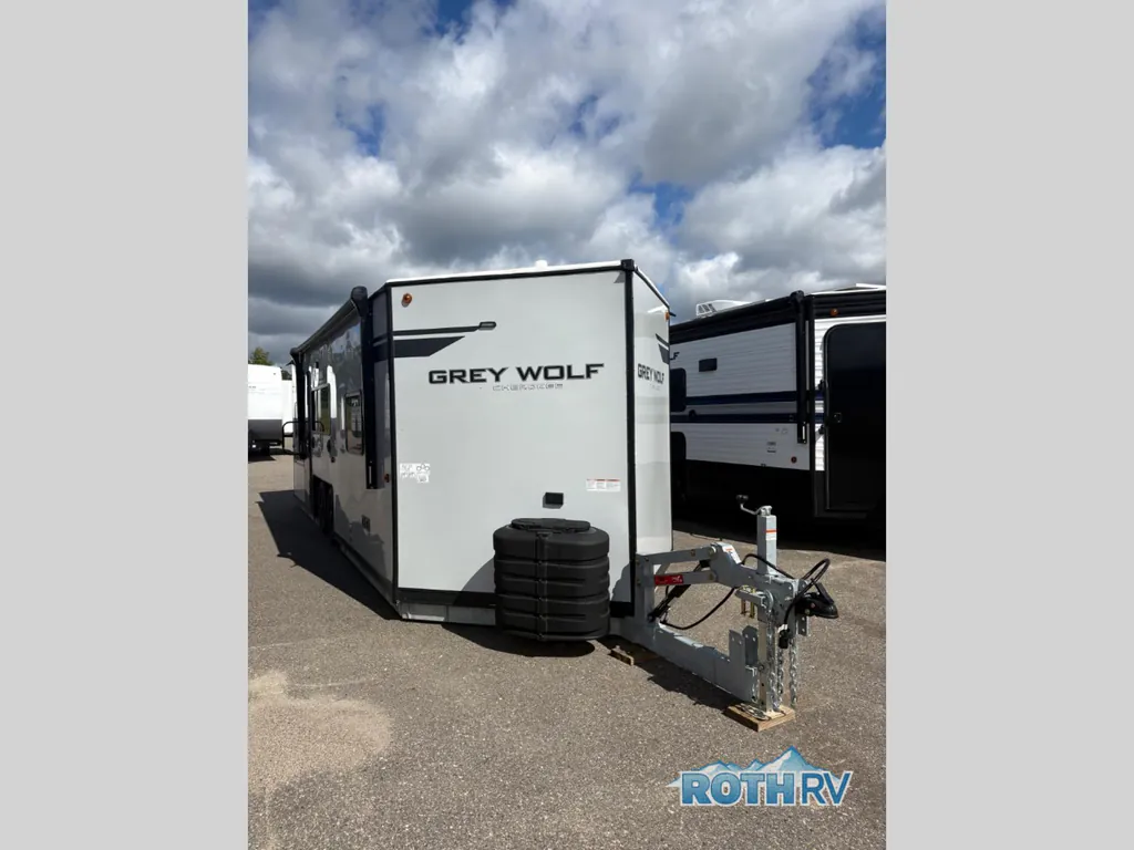2027 Forest River Cherokee Grey Wolf 21GP, Photos photo 2