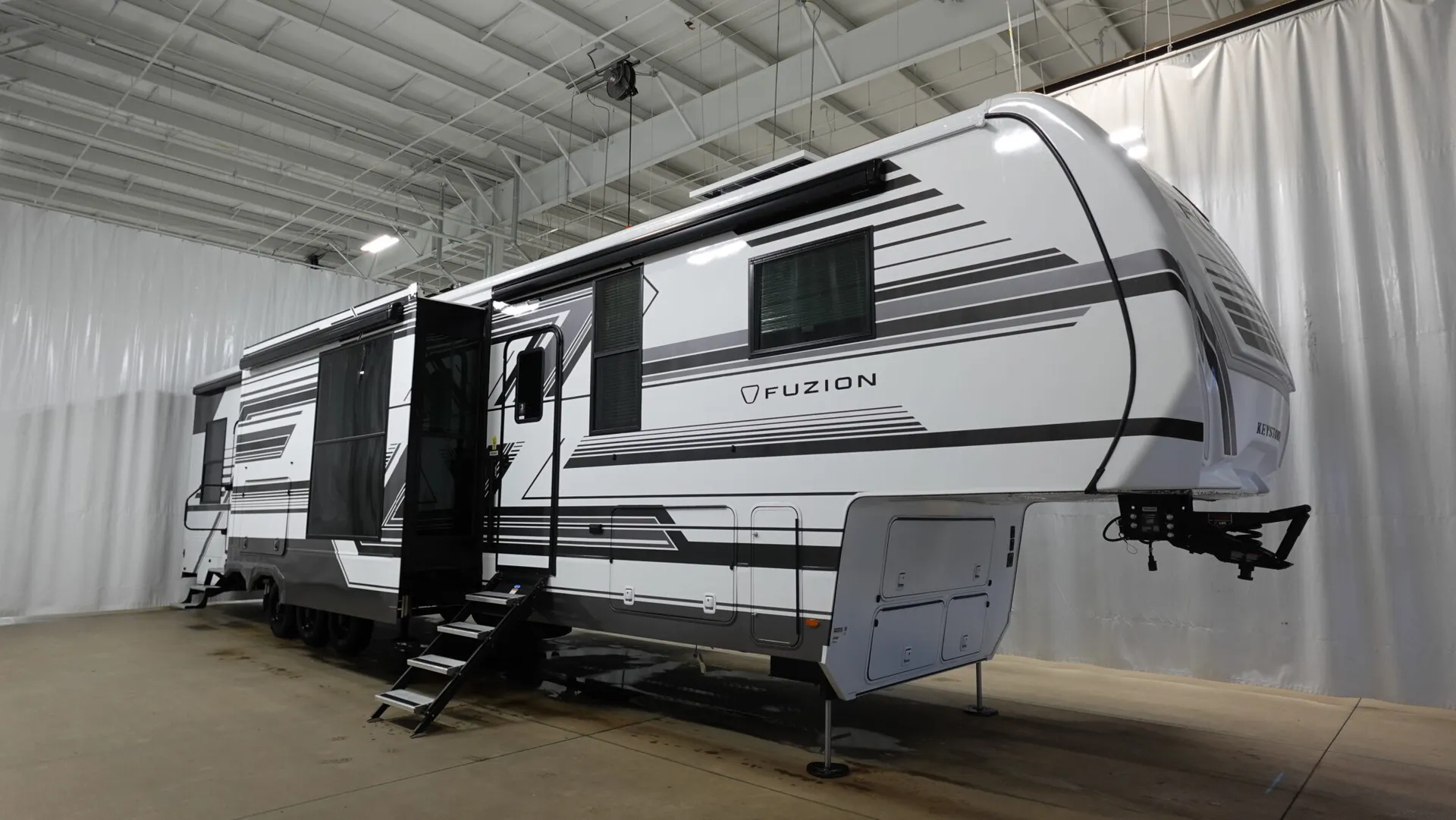 2026 Keystone Fuzion 432 - Photo 2