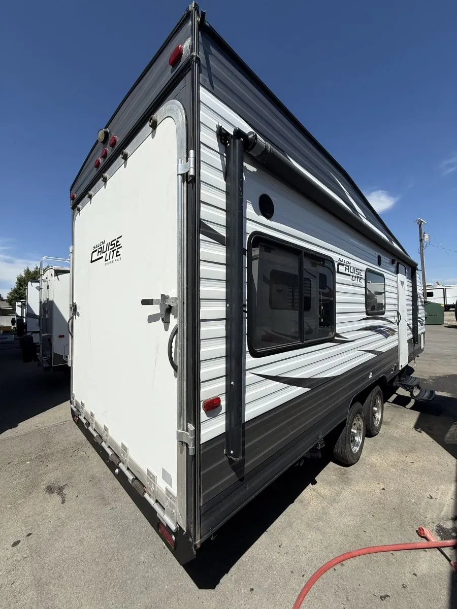 2017 Forest River RV Salem 21SSXL - Photo 4