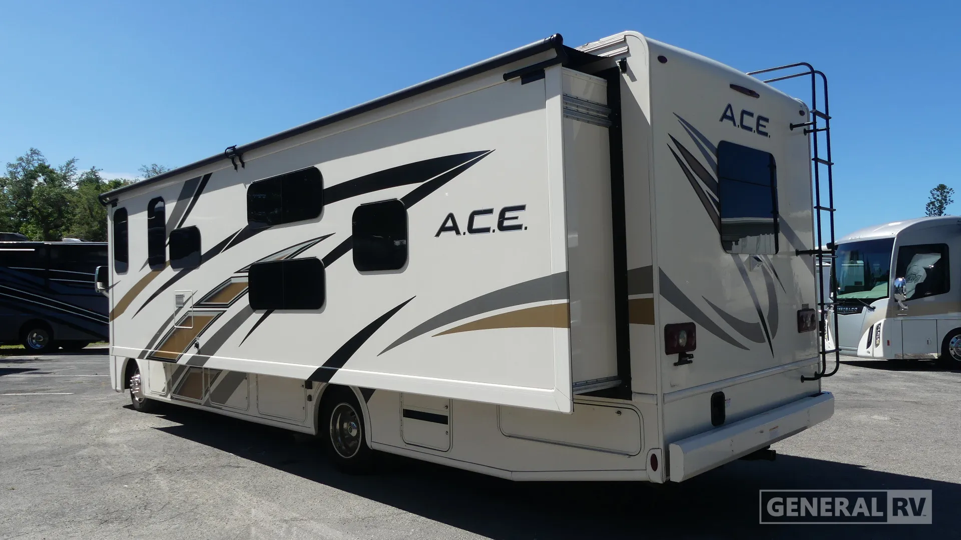 2020 Thor Motor Coach ACE 32.3 - Photo 4
