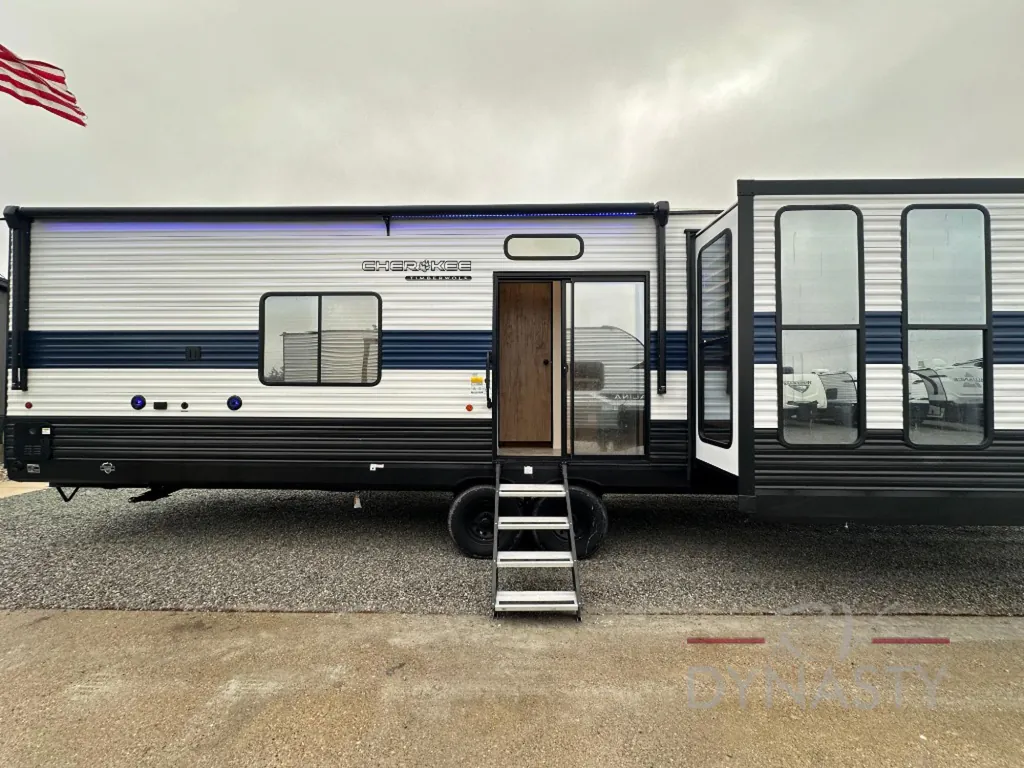 2025 Forest River Cherokee Timberwolf 39NA, Photos photo 16